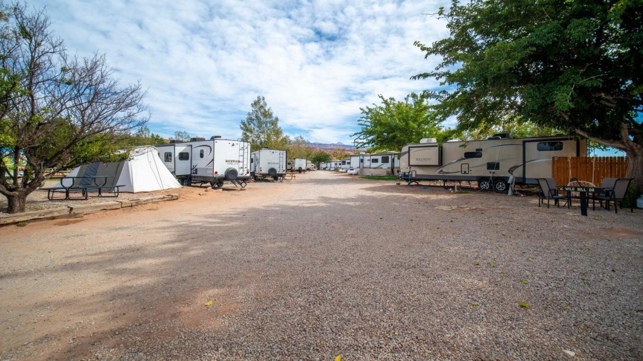 Funstays Glamping Setup Tent In Rv Park #2 Ok-T2 โมอาบ ภายนอก รูปภาพ